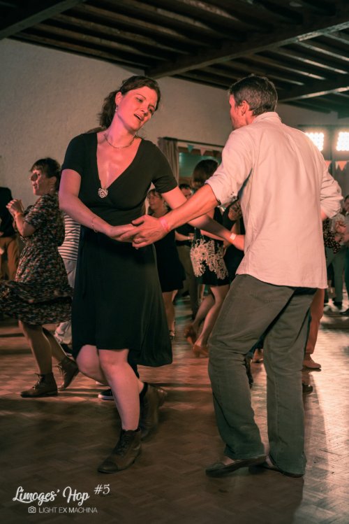 Limoges'Hop #5 - soirée d'ouverture du vendredi

Partage libre à des fins non promotionnelles ou commerciales, en créditant l'auteur (@lightexmachina).

© Alexandre - LIGHT EX MACHINA 2023, tous droits réservés.